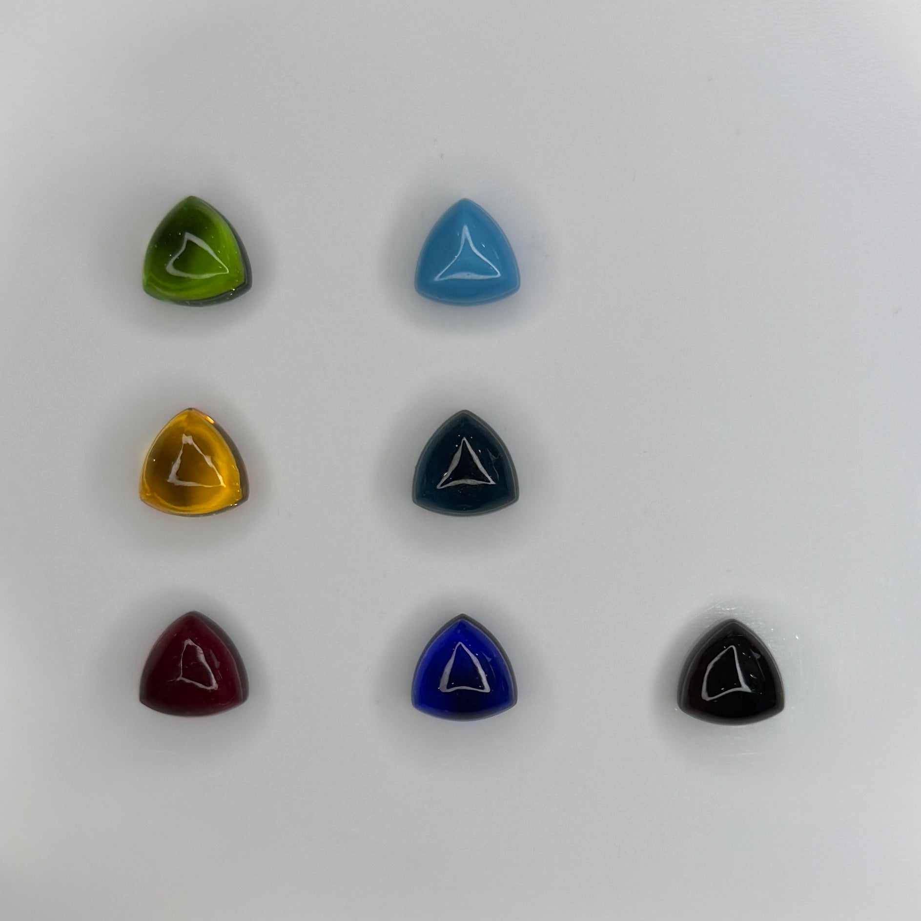 Flat Back Triangular Pyramid Cabochon